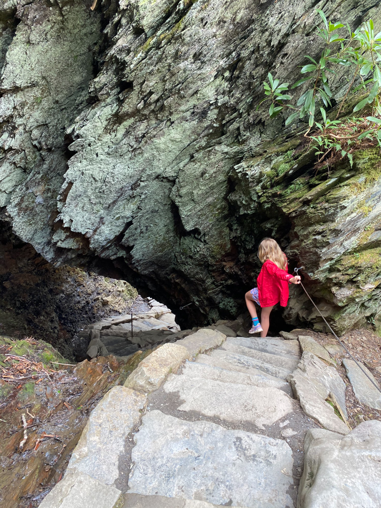Hiking the Alum Cave Bluff Trail: Hiking through Arch Rock