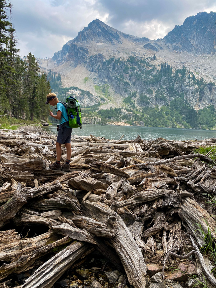 Alpine and Sawtooth Lake Hiking and Backpacking: Alpine Lake