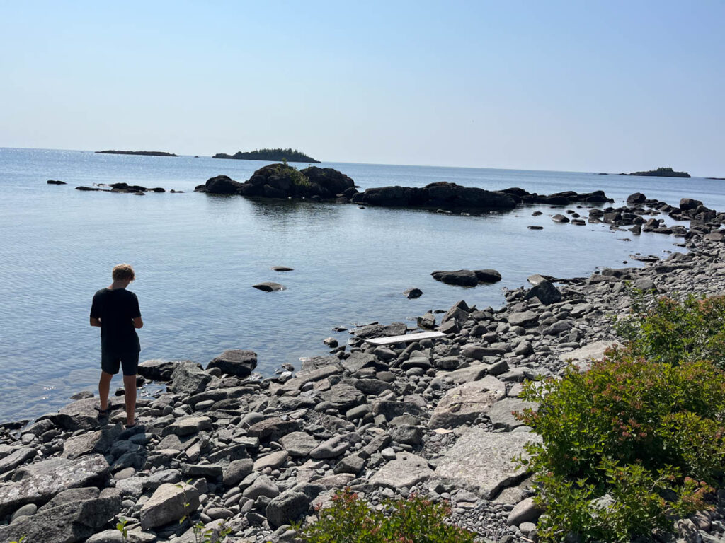 Hiking on Isle Royale to Scoville Point
