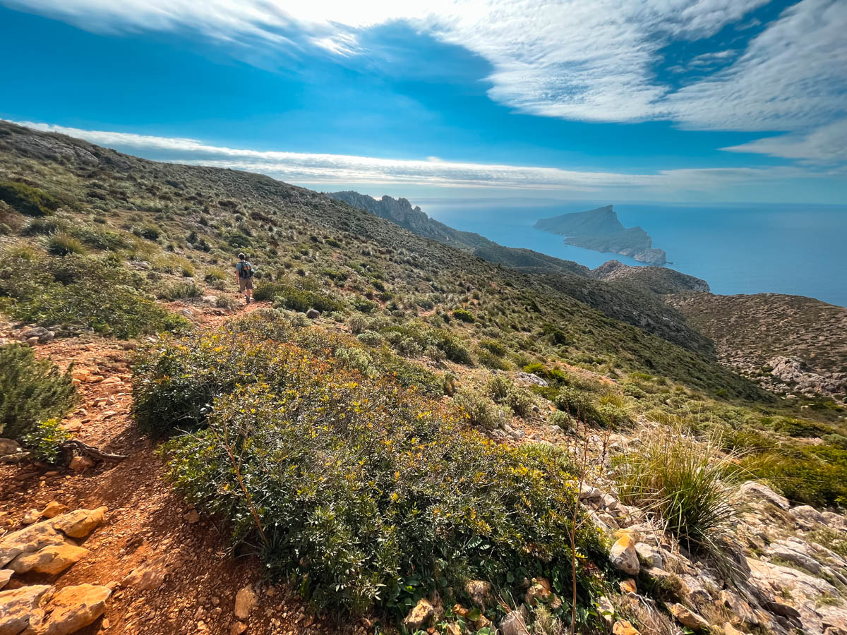 How to Hike to La Trapa Mallorca and Mirador d’en Josep Sastre for