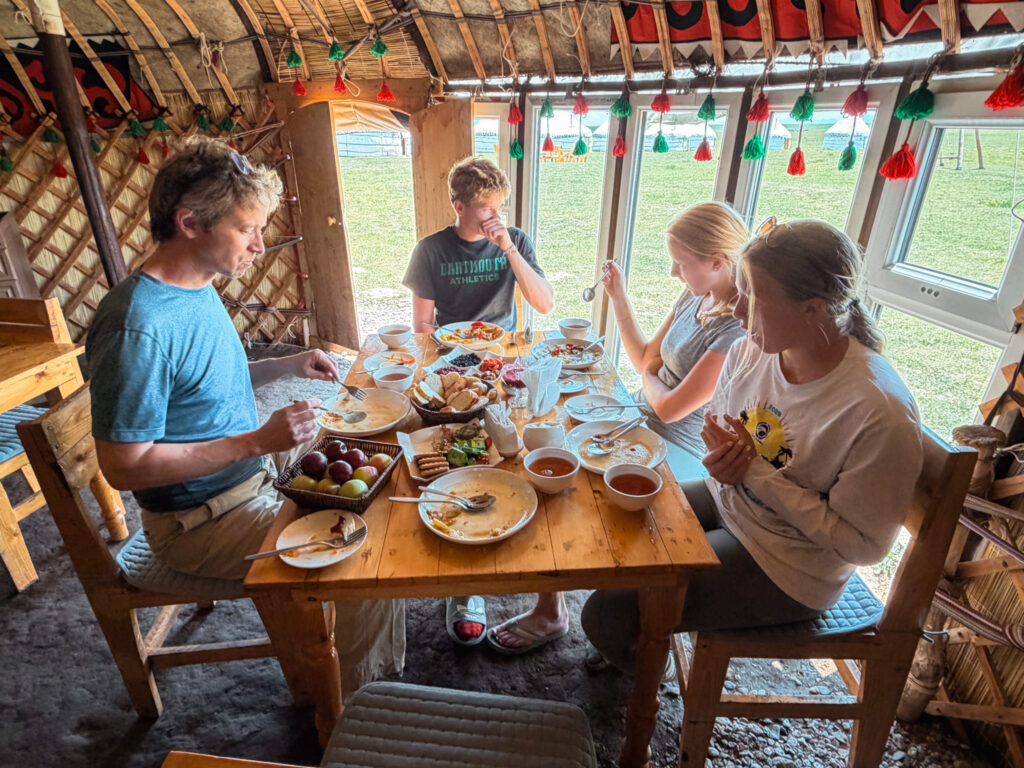 Song Kul Lake: Breakfast in Rima Yurt Camp